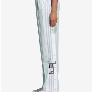 NWT Adidas Originals Tricot Snap Track Pants ✨